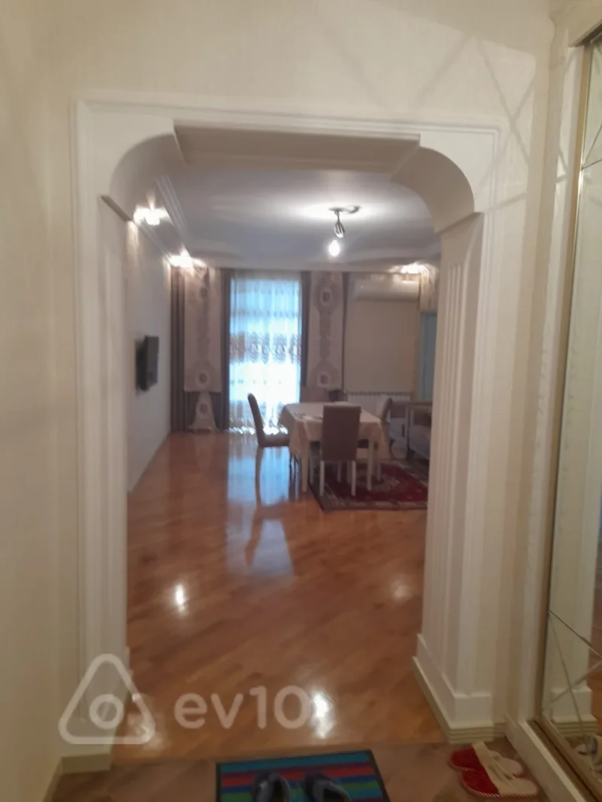 Kirayə verilir 3 otaqlı yeni tikili 110 m²