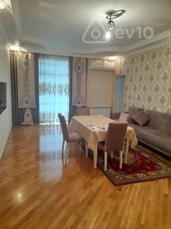 Kirayə verilir 3 otaqlı yeni tikili 110 m²