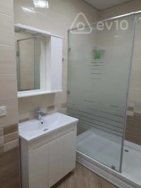 Kirayə verilir 3 otaqlı yeni tikili 110 m²