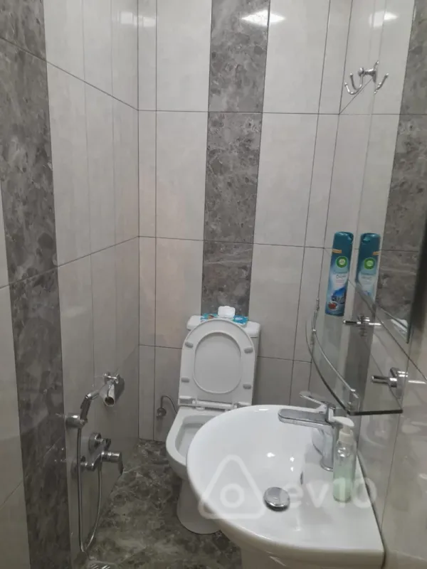 Kirayə verilir 3 otaqlı yeni tikili 110 m²