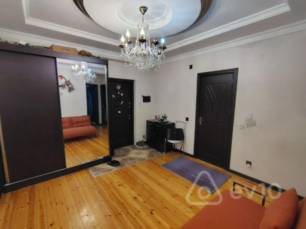 Kirayə verilir 3 otaqlı yeni tikili 122 m²
