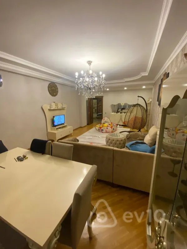 Satılır 3 otaqlı yeni tikili 137 m²