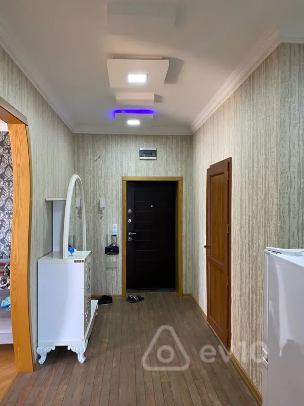 Kirayə verilir 3 otaqlı yeni tikili 100 m²