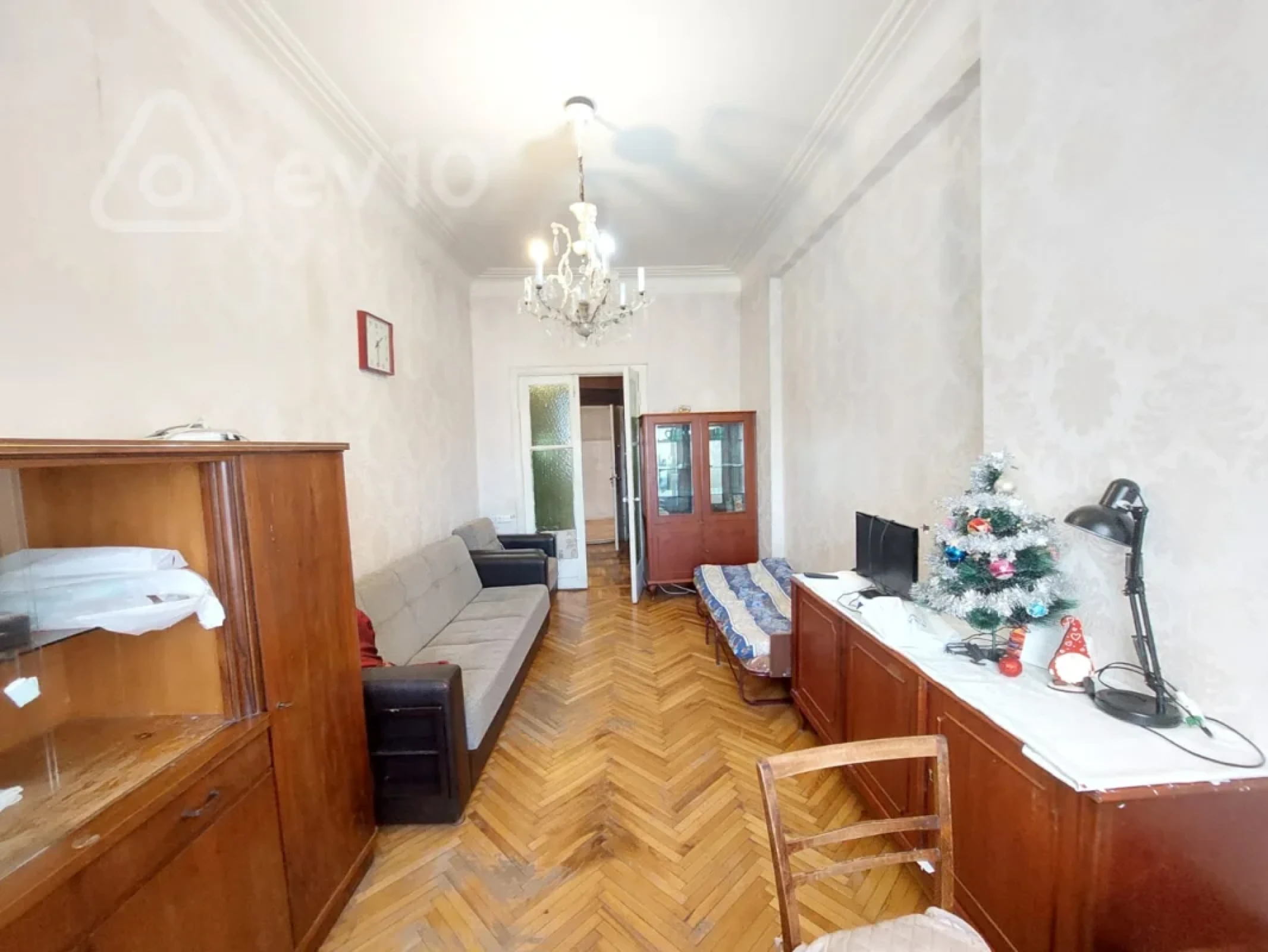 Satılır 2 otaqlı köhnə tikili 65 m²