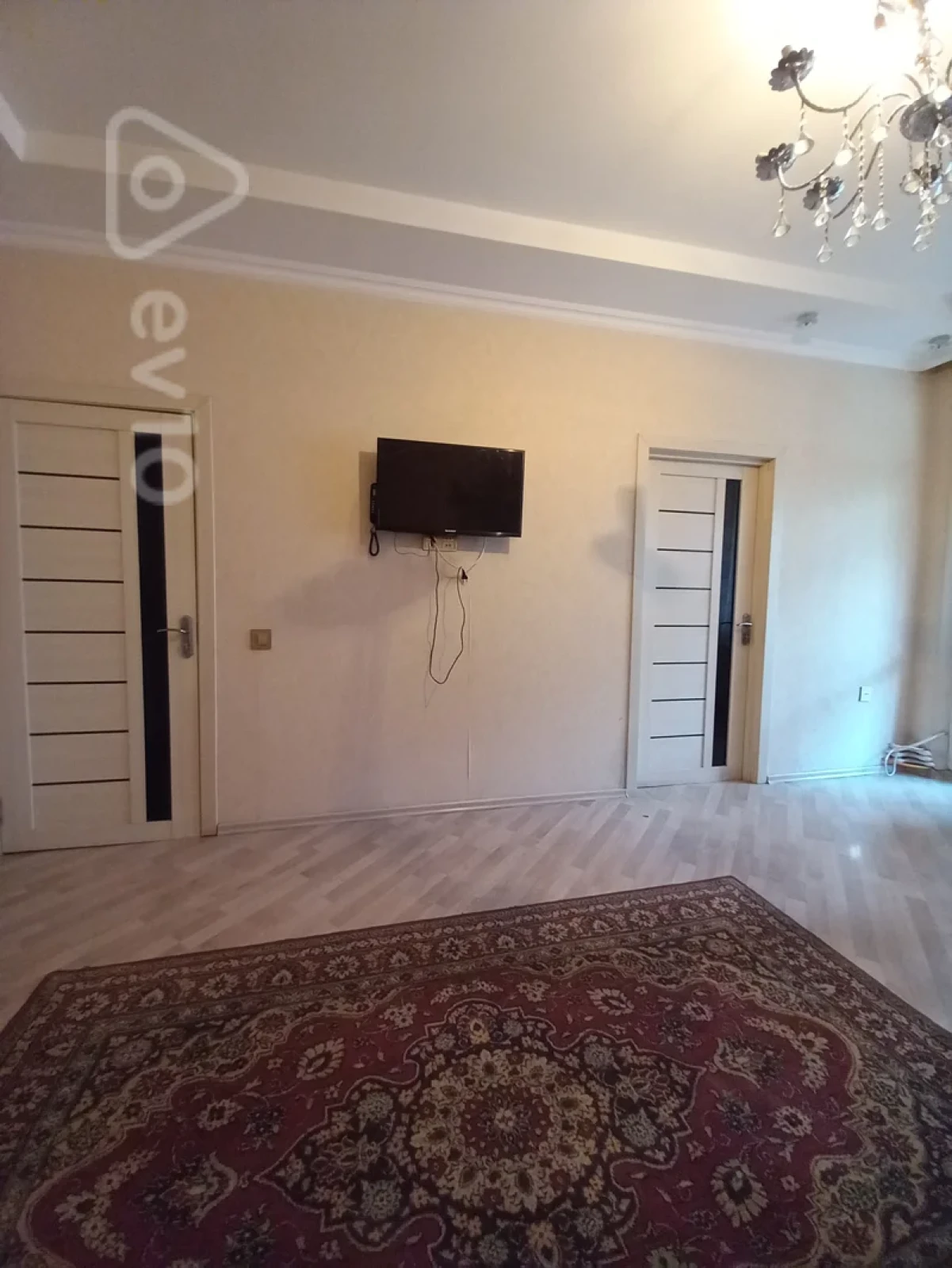 Kirayə verilir 3 otaqlı köhnə tikili 80 m²