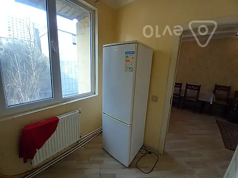 Kirayə verilir 3 otaqlı köhnə tikili 80 m²