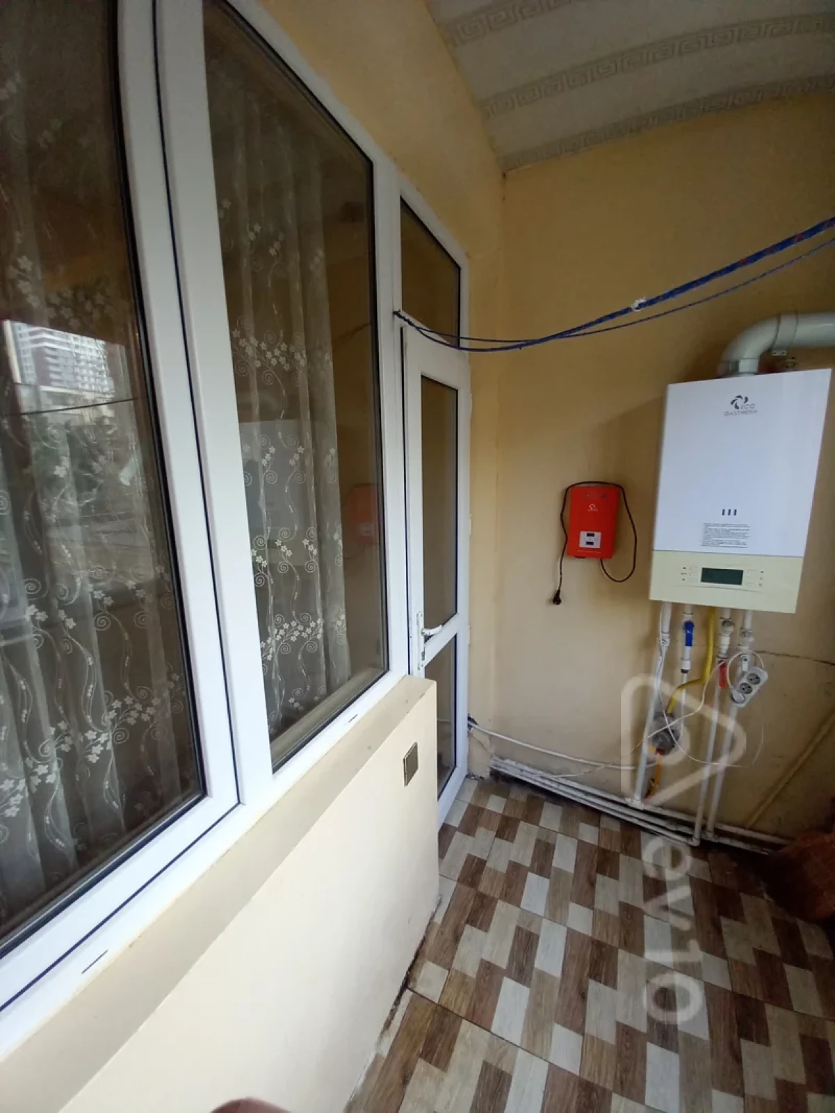 Kirayə verilir 3 otaqlı köhnə tikili 80 m²