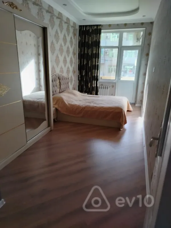 Kirayə verilir 2 otaqlı yeni tikili 59 m²