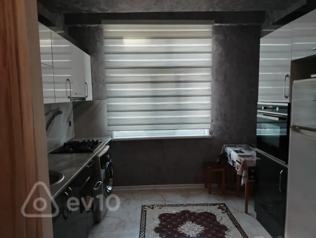 Kirayə verilir 2 otaqlı yeni tikili 59 m²