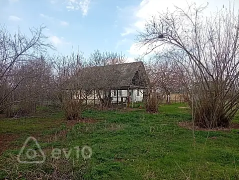 Satılır 2 otaqlı həyət evi 38 m²