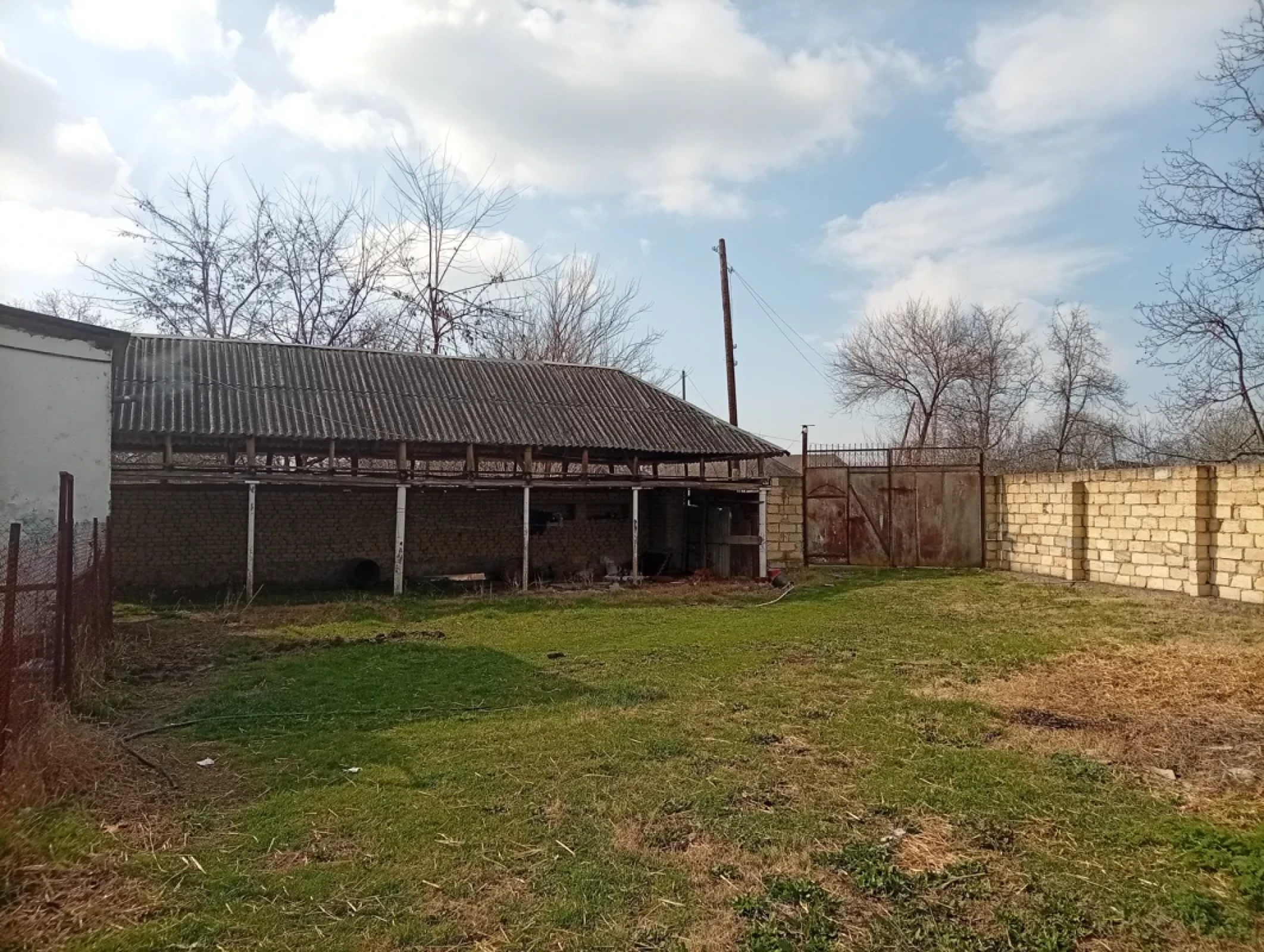Satılır 2 otaqlı həyət evi 38 m²