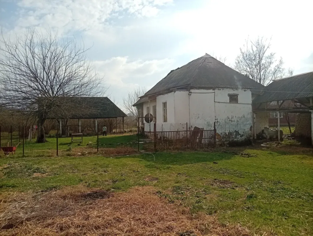 Satılır 2 otaqlı həyət evi 38 m²