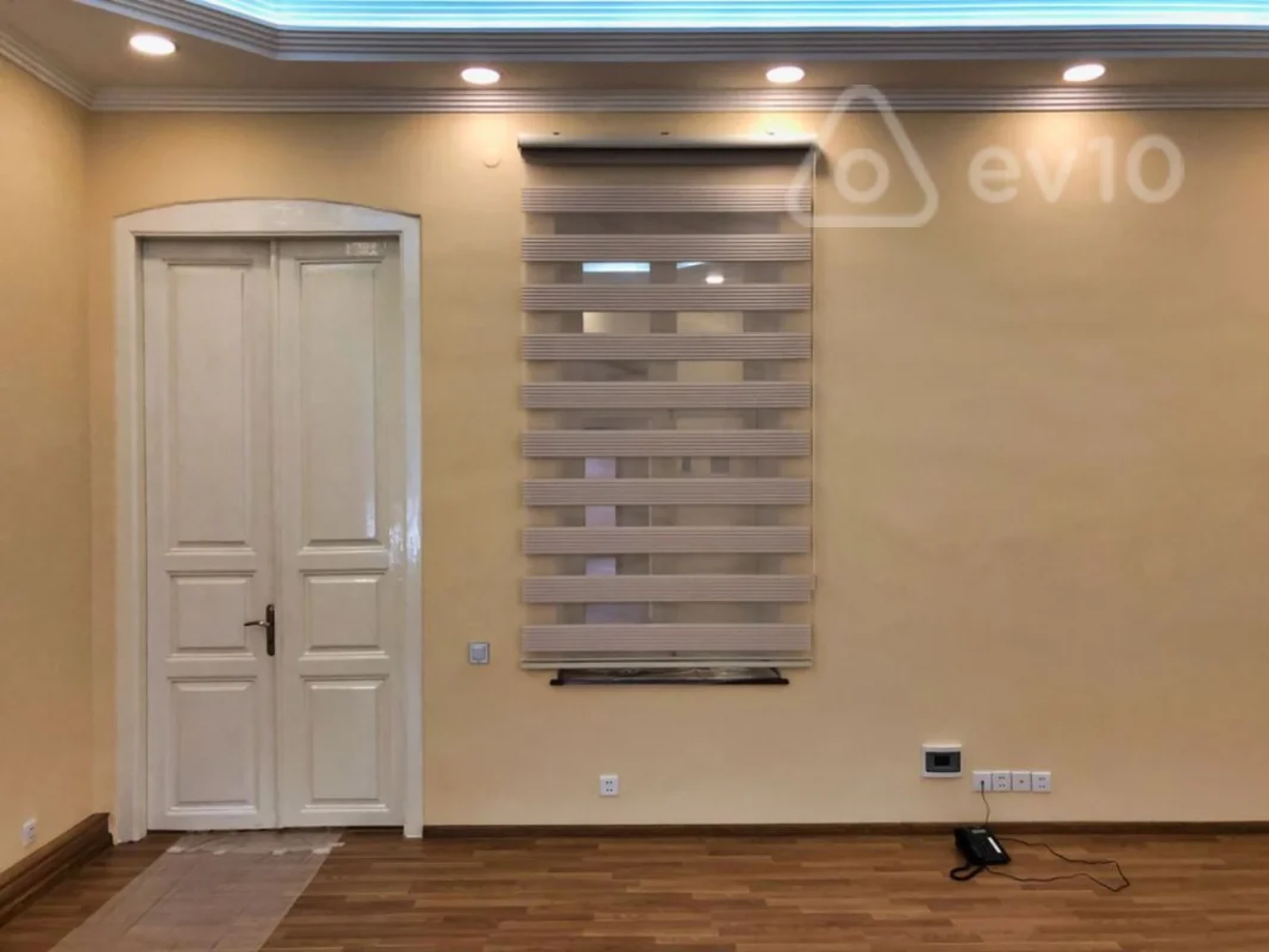Kirayə verilir 3 otaqlı ofis 130 m²