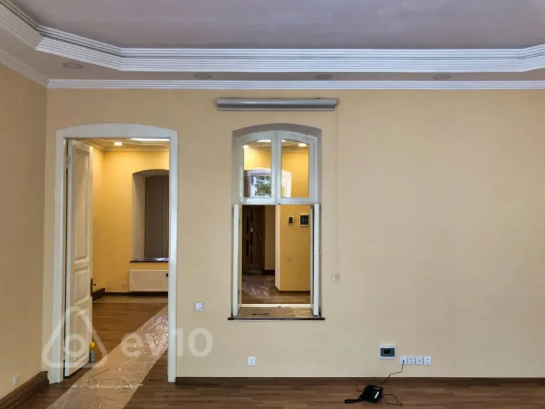 Kirayə verilir 3 otaqlı ofis 130 m²