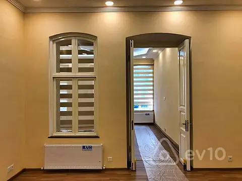 Kirayə verilir 3 otaqlı ofis 130 m²