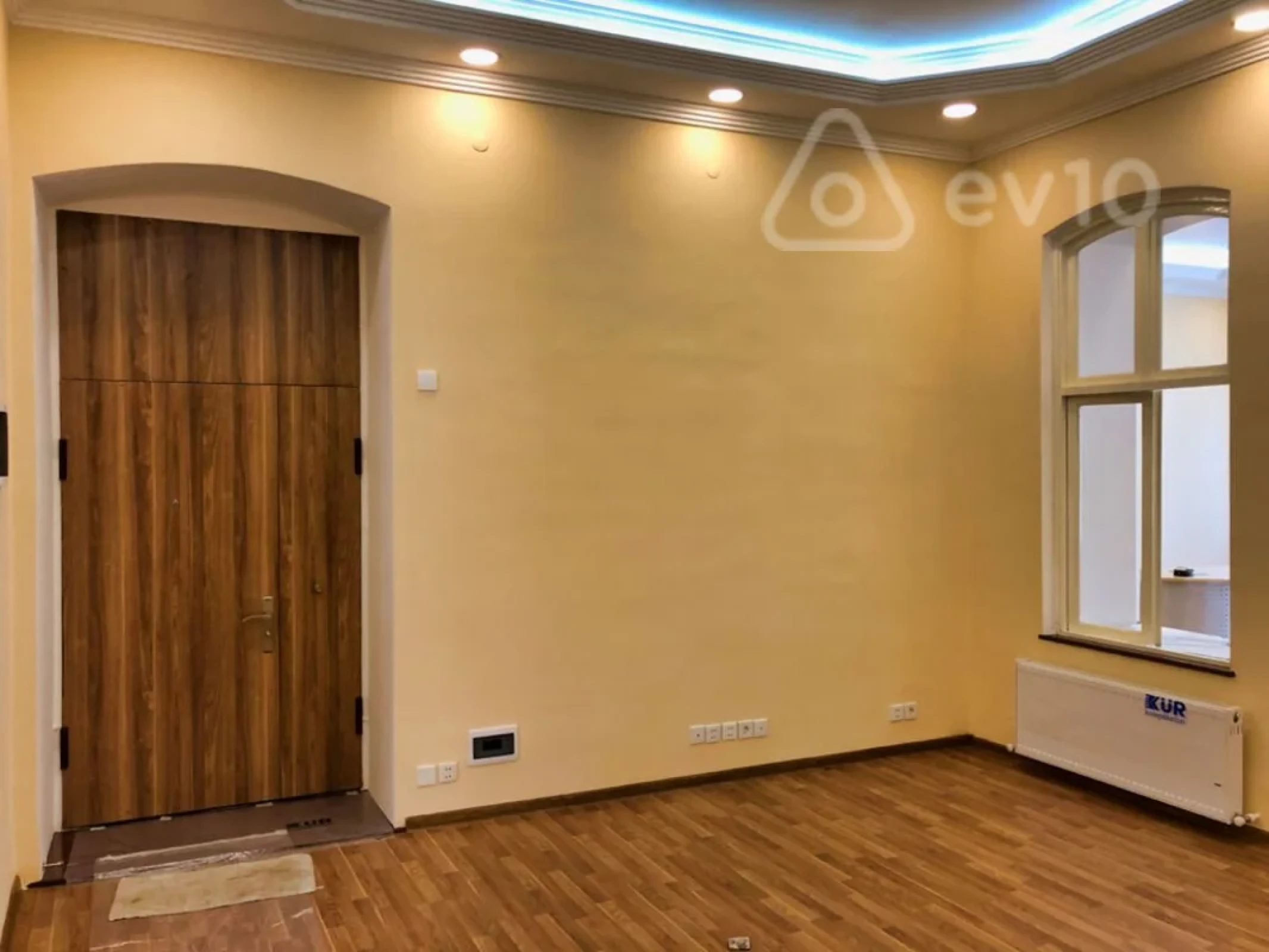 Kirayə verilir 3 otaqlı ofis 130 m²