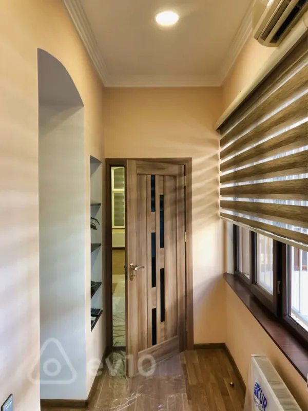 Kirayə verilir 3 otaqlı ofis 130 m²