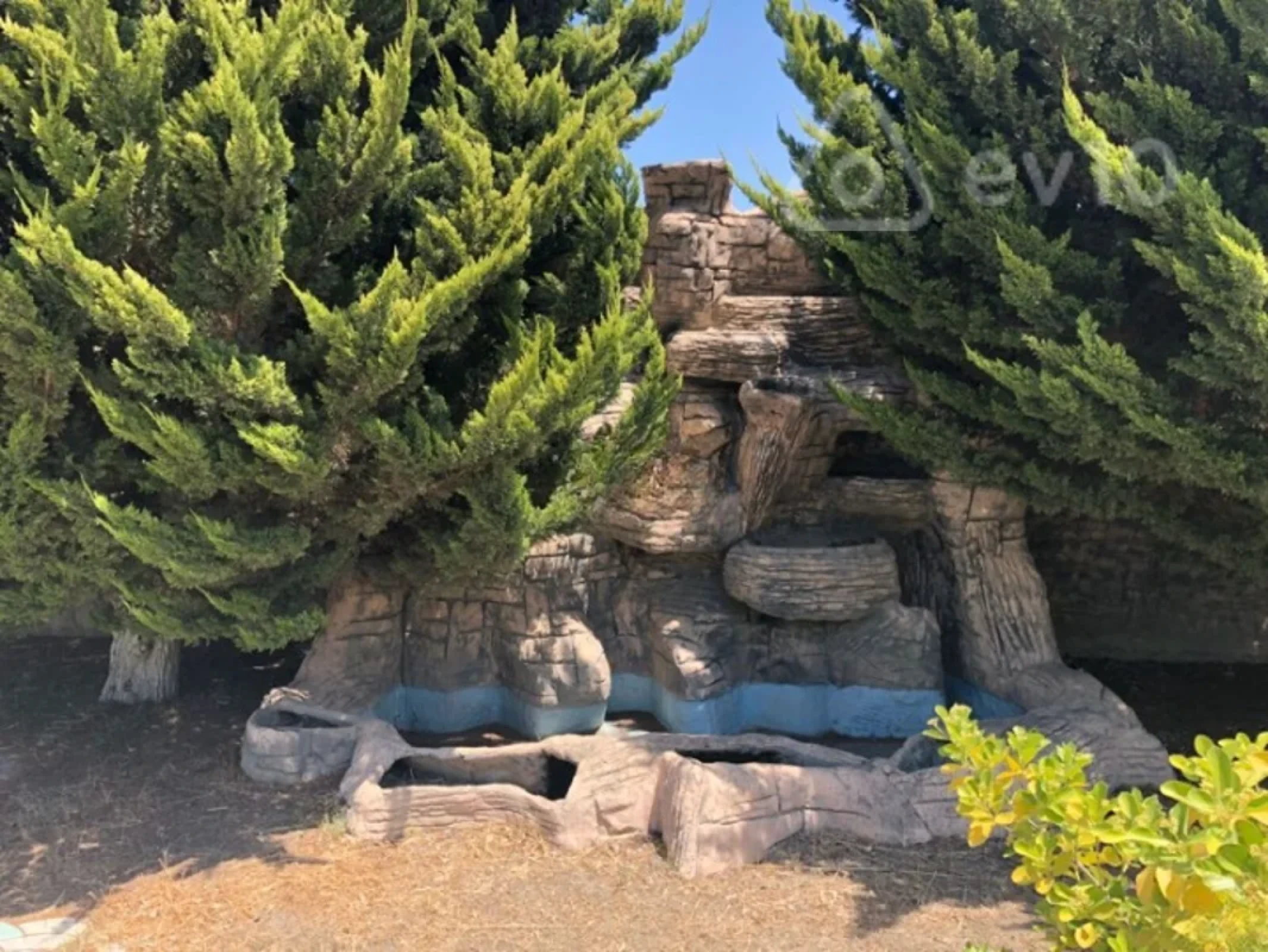 Satılır 8 otaqlı həyət evi 800 m²