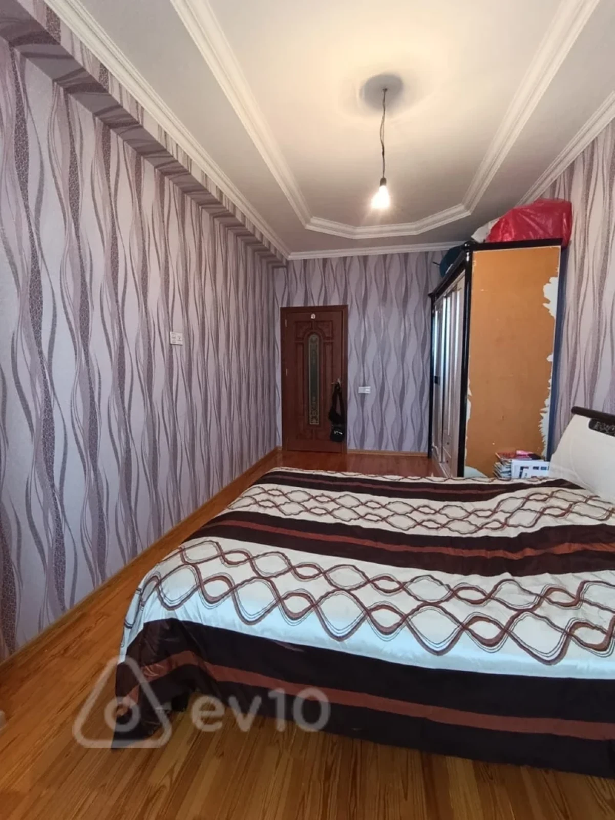 Kirayə verilir 3 otaqlı yeni tikili 100 m²