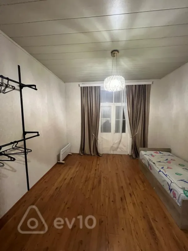 Kirayə verilir 3 otaqlı yeni tikili 80 m²