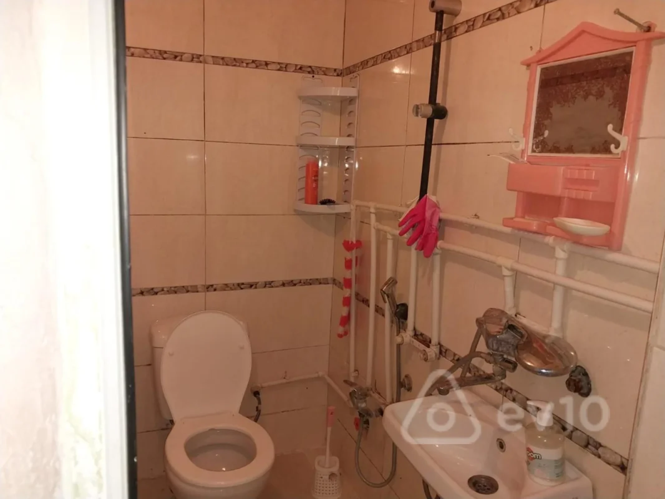 Kirayə verilir 2 otaqlı həyət evi 61 m²