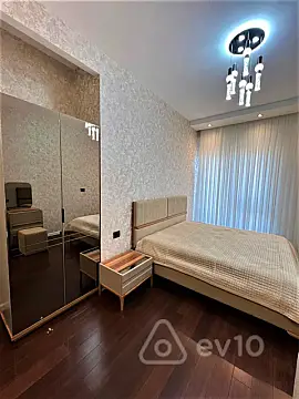 Kirayə verilir 3 otaqlı yeni tikili 120 m²