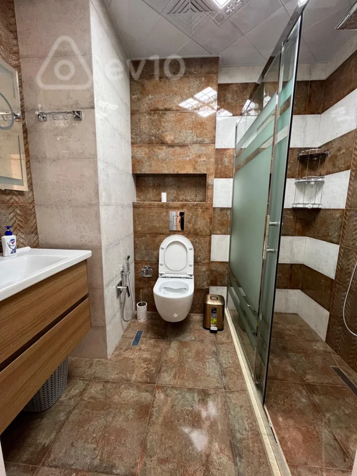 Kirayə verilir 3 otaqlı yeni tikili 120 m²