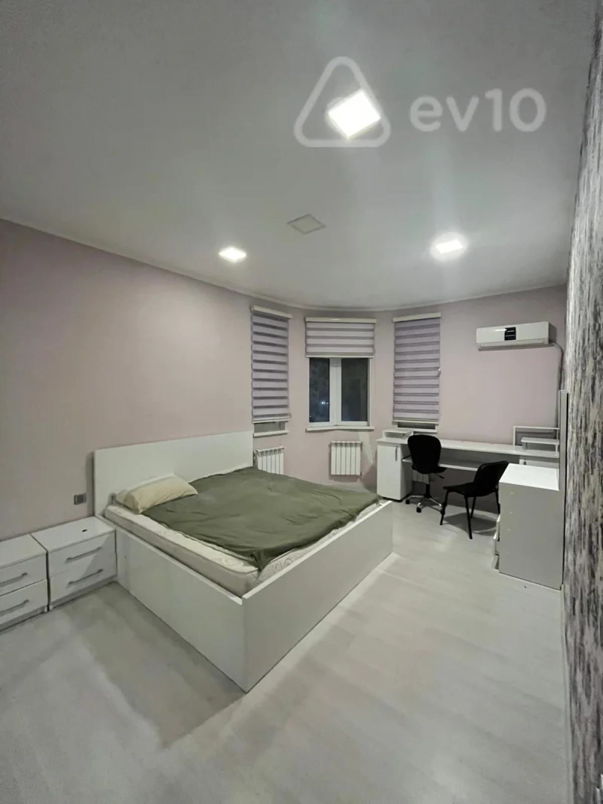 Satılır 3 otaqlı yeni tikili 92 m²