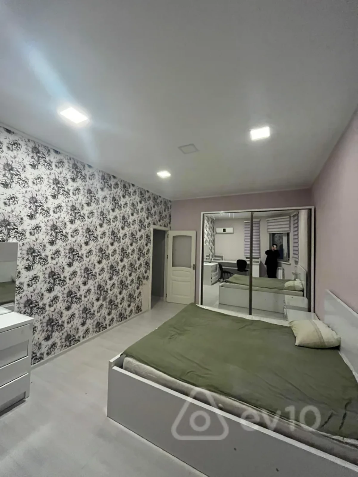 Satılır 3 otaqlı yeni tikili 92 m²