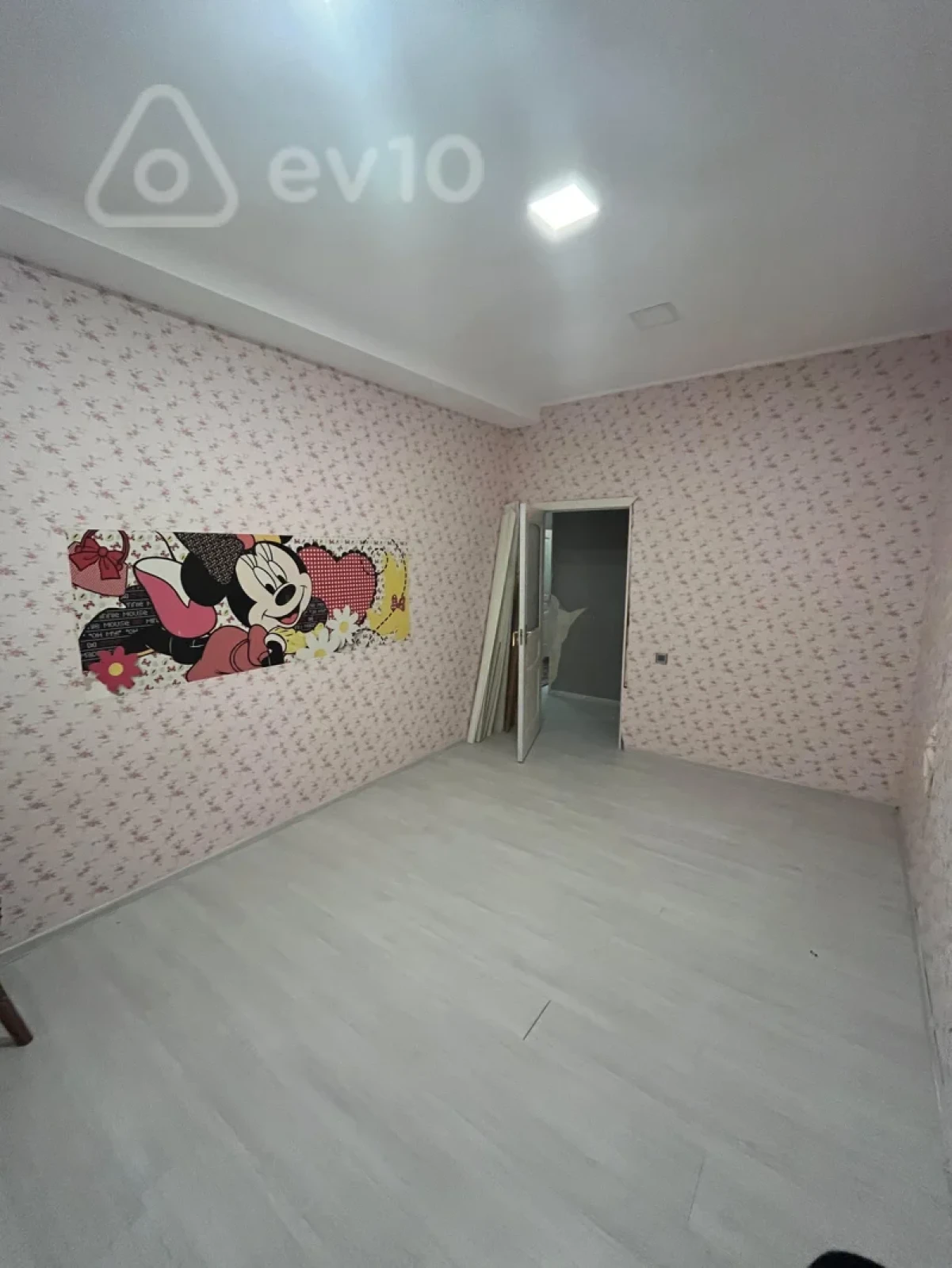 Satılır 3 otaqlı yeni tikili 92 m²