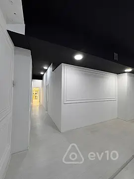 Kirayə verilir 2 otaqlı ofis 100 m²