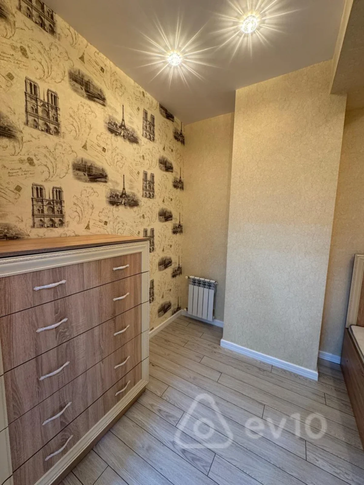 Satılır 3 otaqlı yeni tikili 90 m²