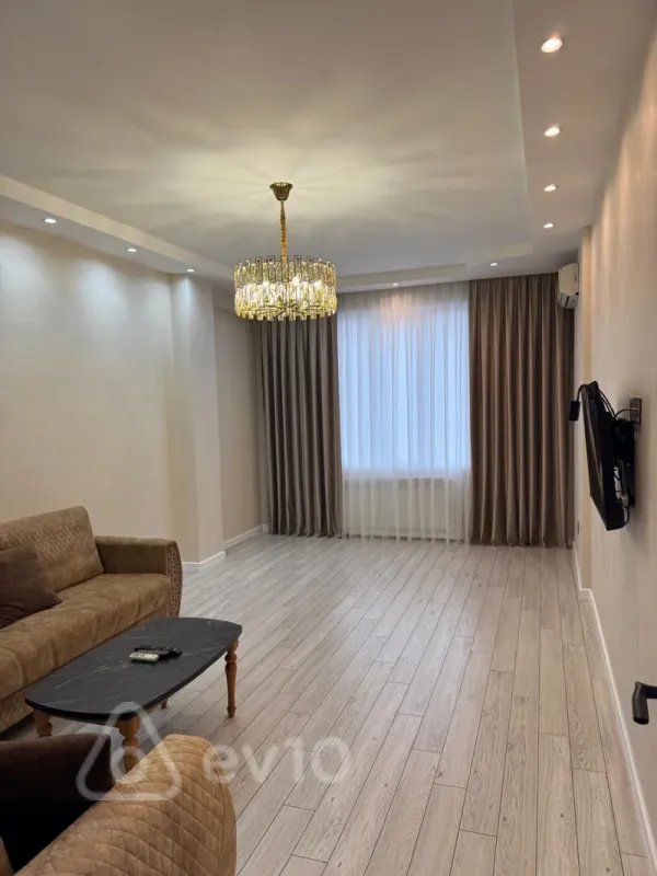 Satılır 3 otaqlı yeni tikili 90 m²