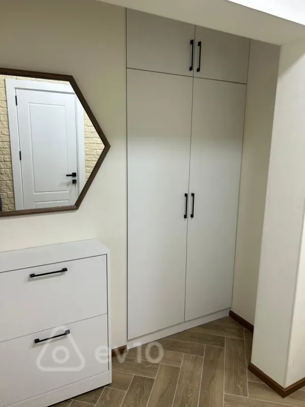 Kirayə verilir 1 otaqlı köhnə tikili 45 m²