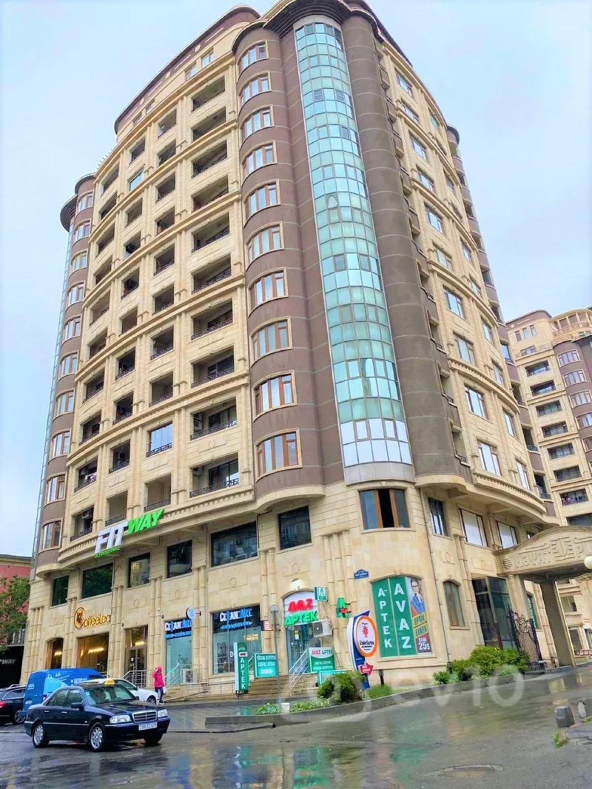 Kirayə verilir 5 otaqlı yeni tikili 220 m²