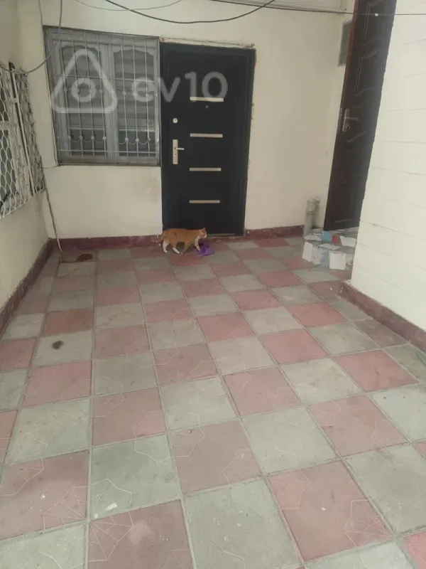 Kirayə verilir 1 otaqlı həyət evi 25 m²