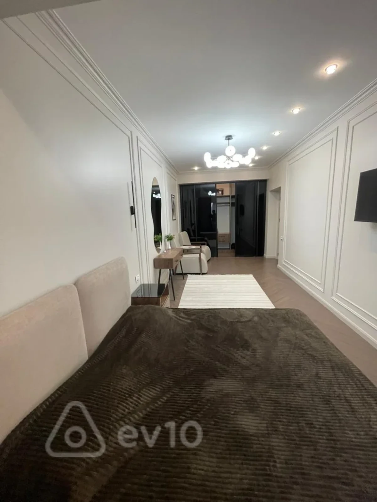 Kirayə verilir 2 otaqlı yeni tikili 80 m²