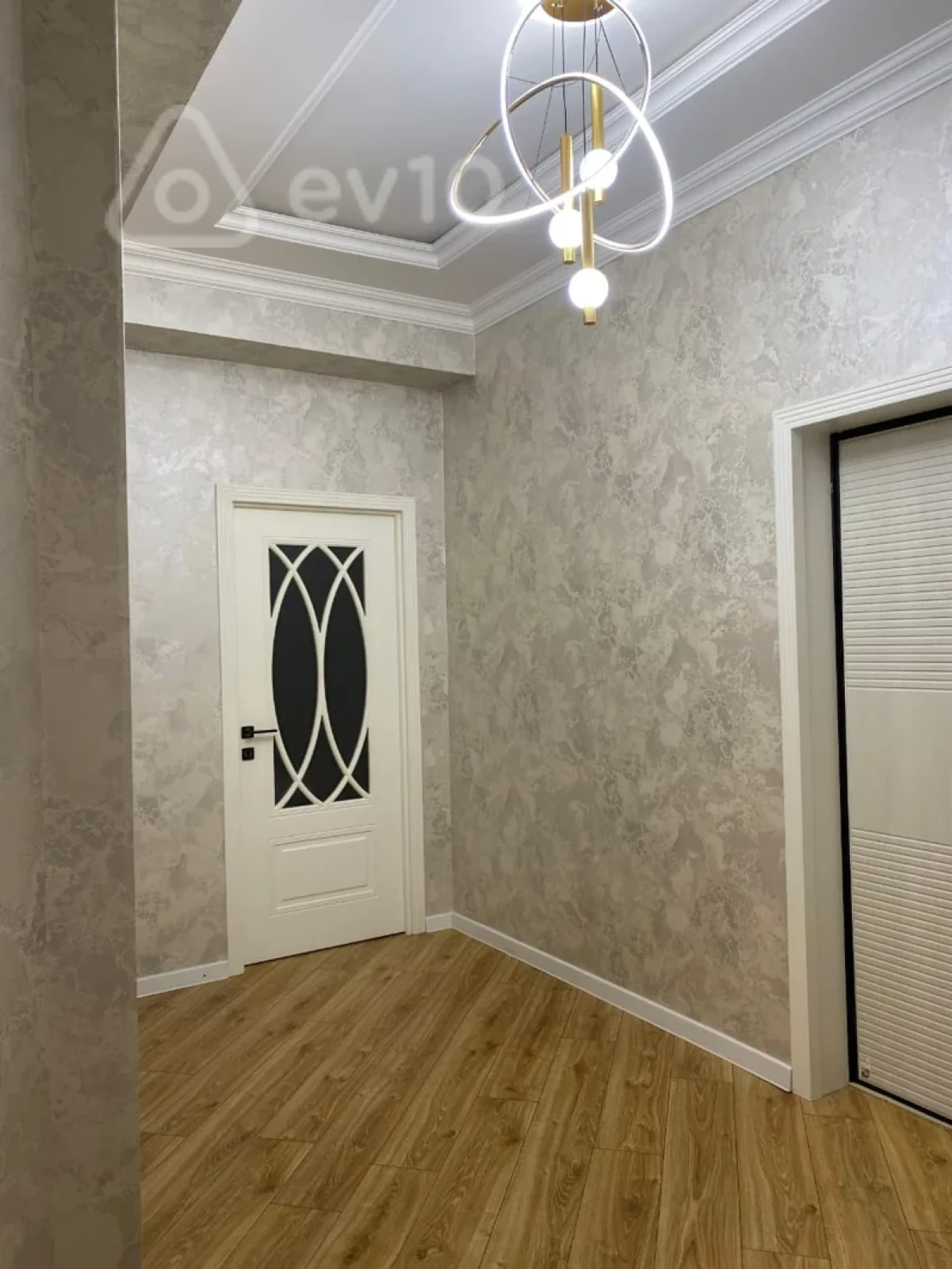 Kirayə verilir 3 otaqlı yeni tikili 120 m²