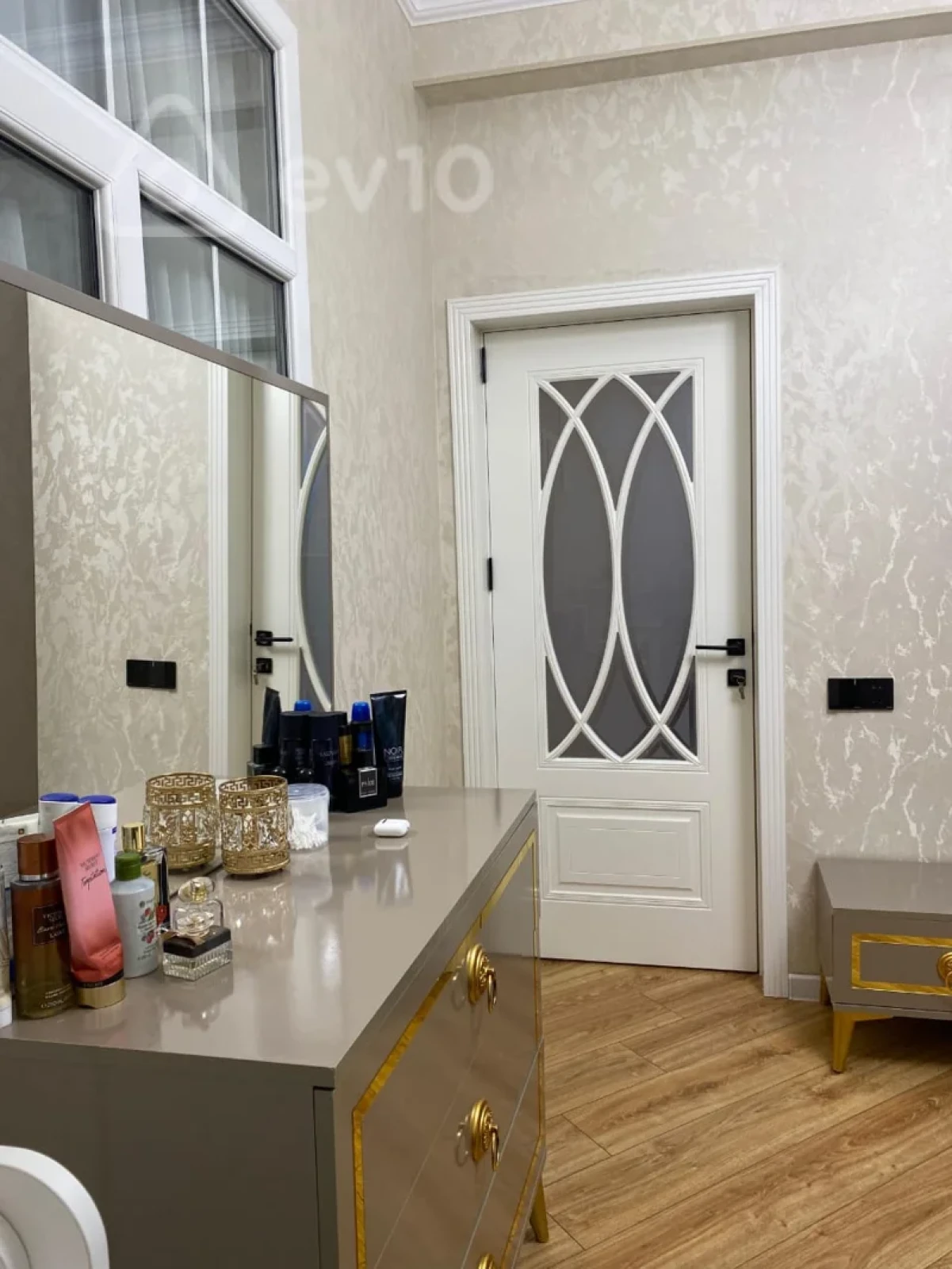 Kirayə verilir 3 otaqlı yeni tikili 120 m²