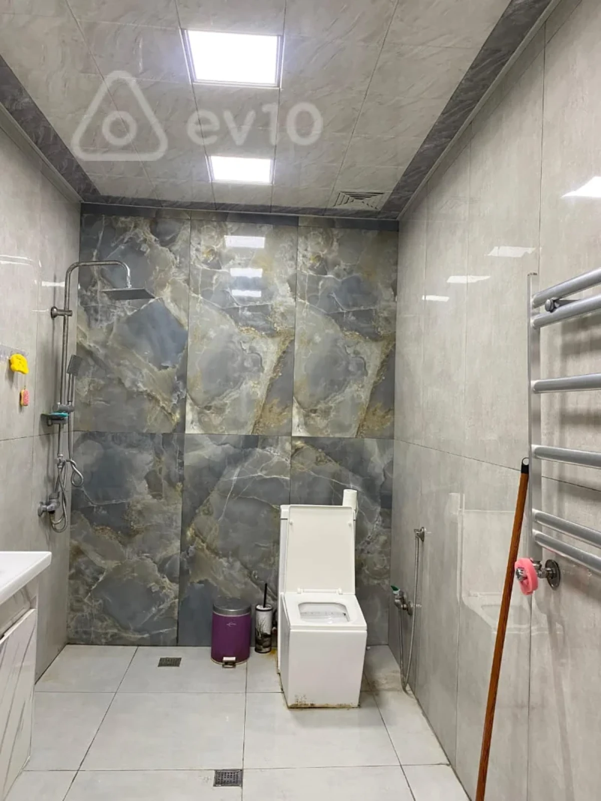 Kirayə verilir 3 otaqlı yeni tikili 120 m²