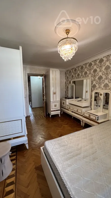 Kirayə verilir 3 otaqlı köhnə tikili 75 m²