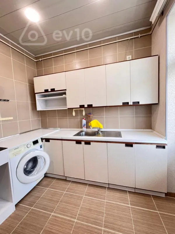 Satılır 3 otaqlı yeni tikili 97 m²