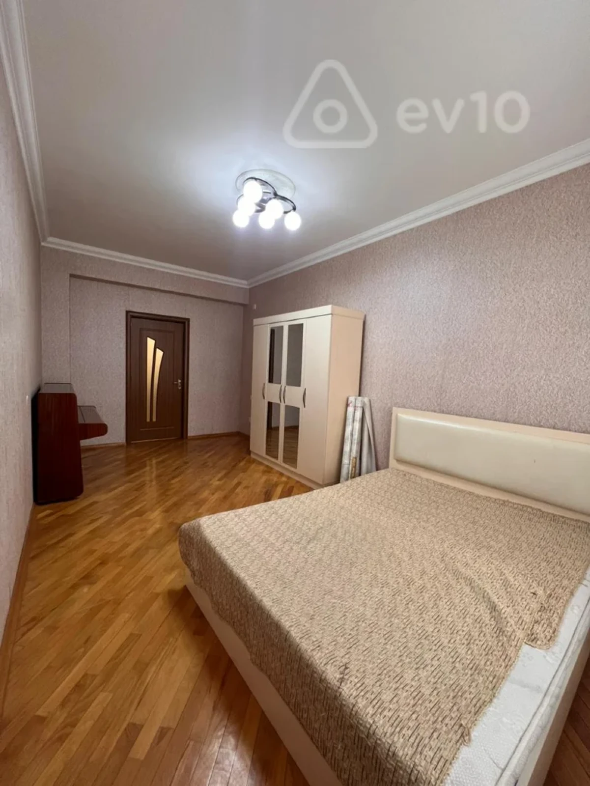 Satılır 3 otaqlı yeni tikili 97 m²