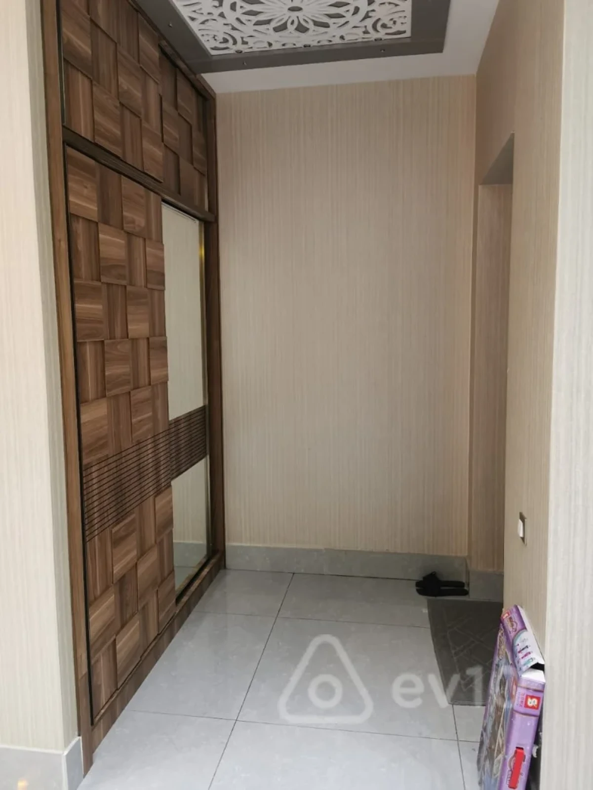 Kirayə verilir 2 otaqlı yeni tikili 80 m²