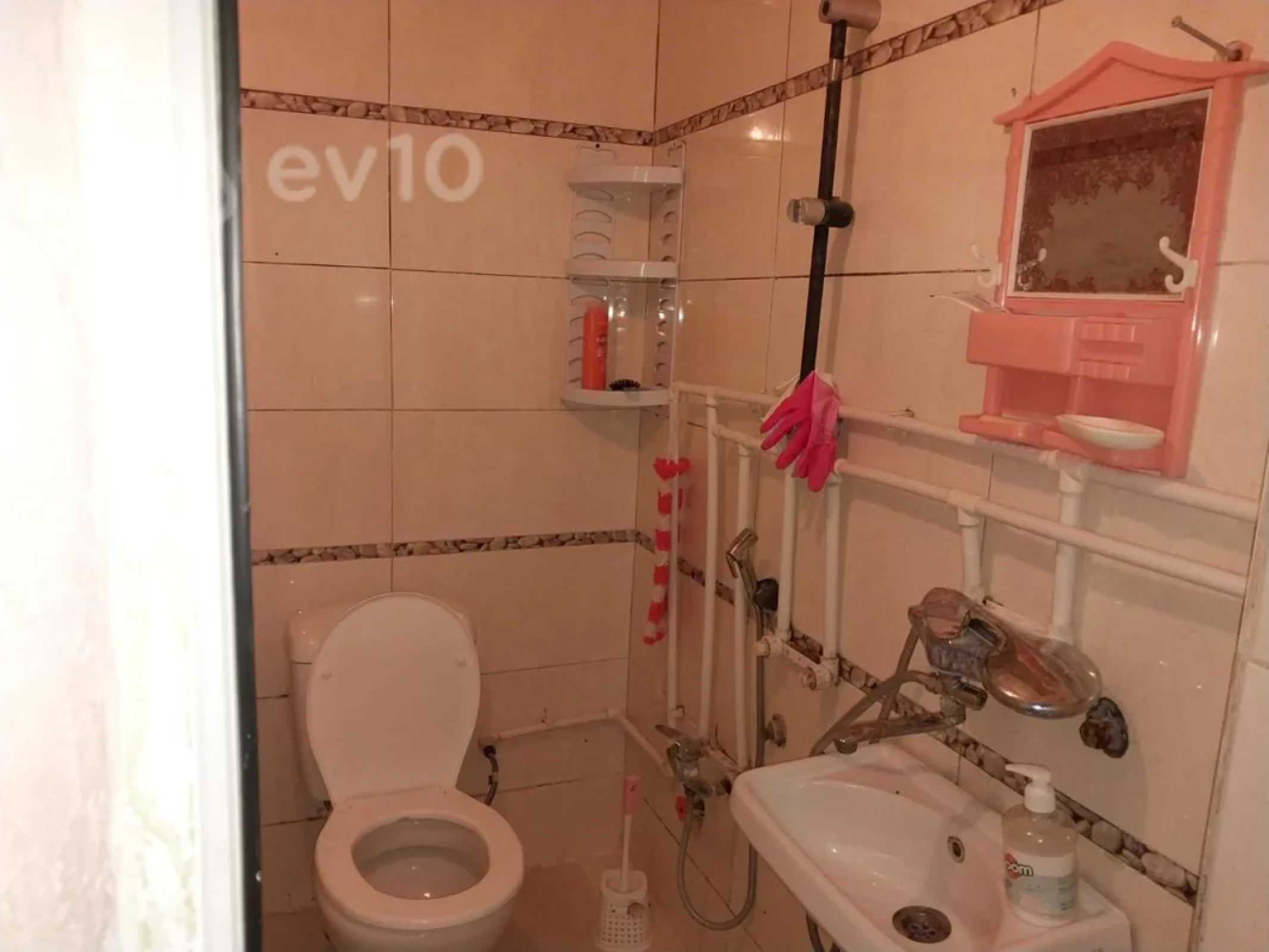 Kirayə verilir 2 otaqlı həyət evi 60 m²