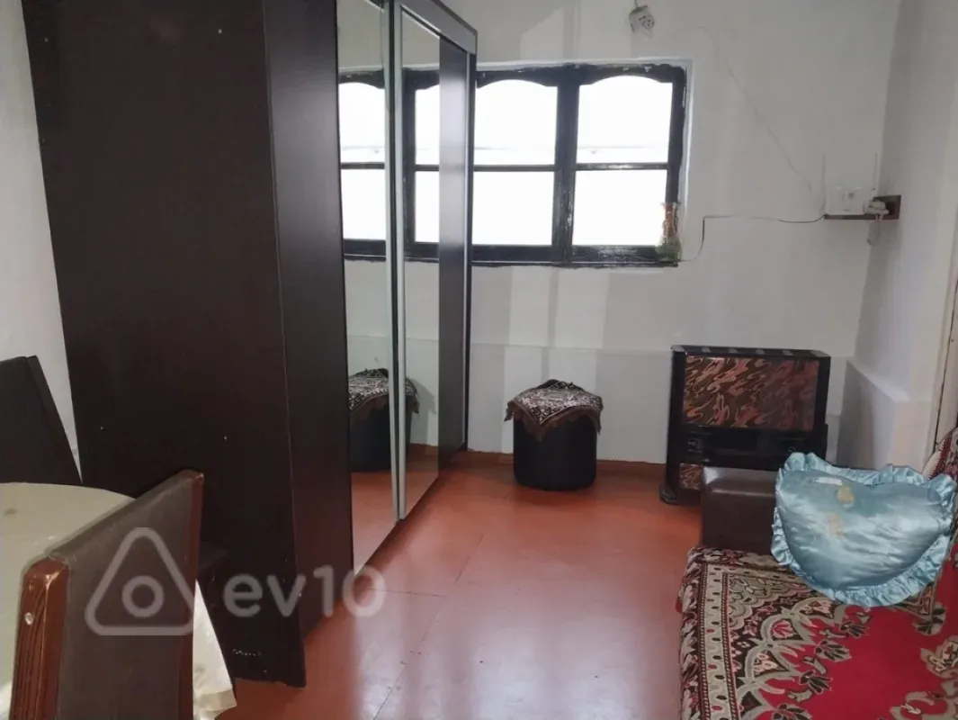 Kirayə verilir 2 otaqlı həyət evi 60 m²