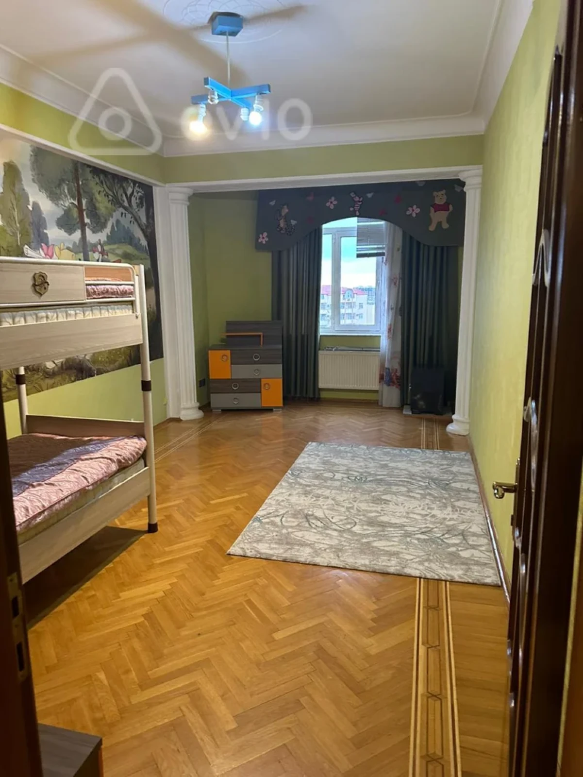 Satılır 3 otaqlı yeni tikili 180 m²