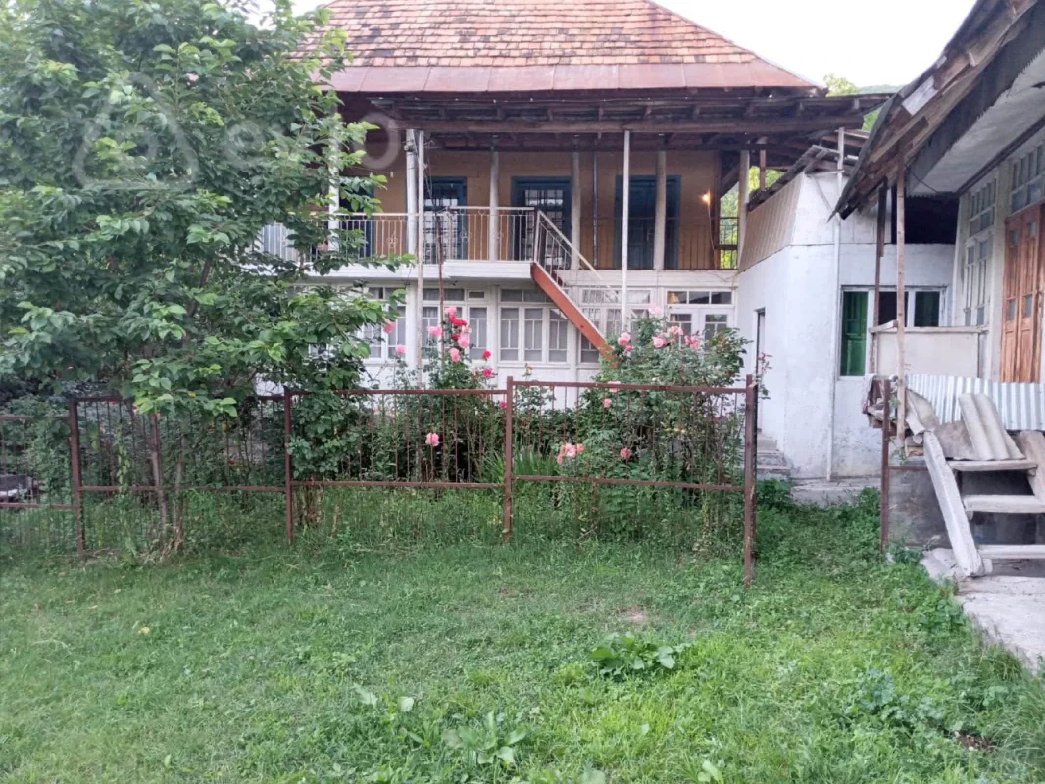 Satılır 4 otaqlı həyət evi 120 m²