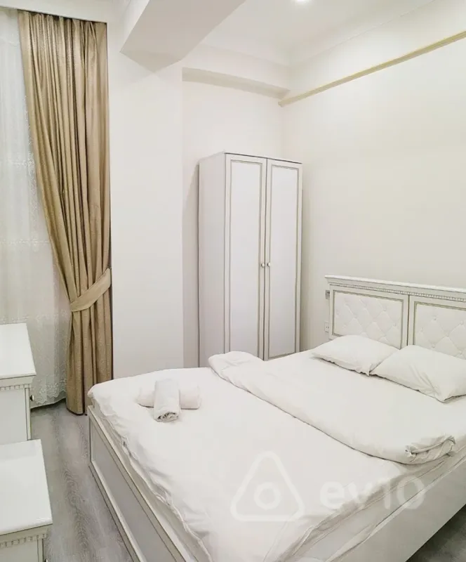 Kirayə verilir 3 otaqlı yeni tikili 100 m²