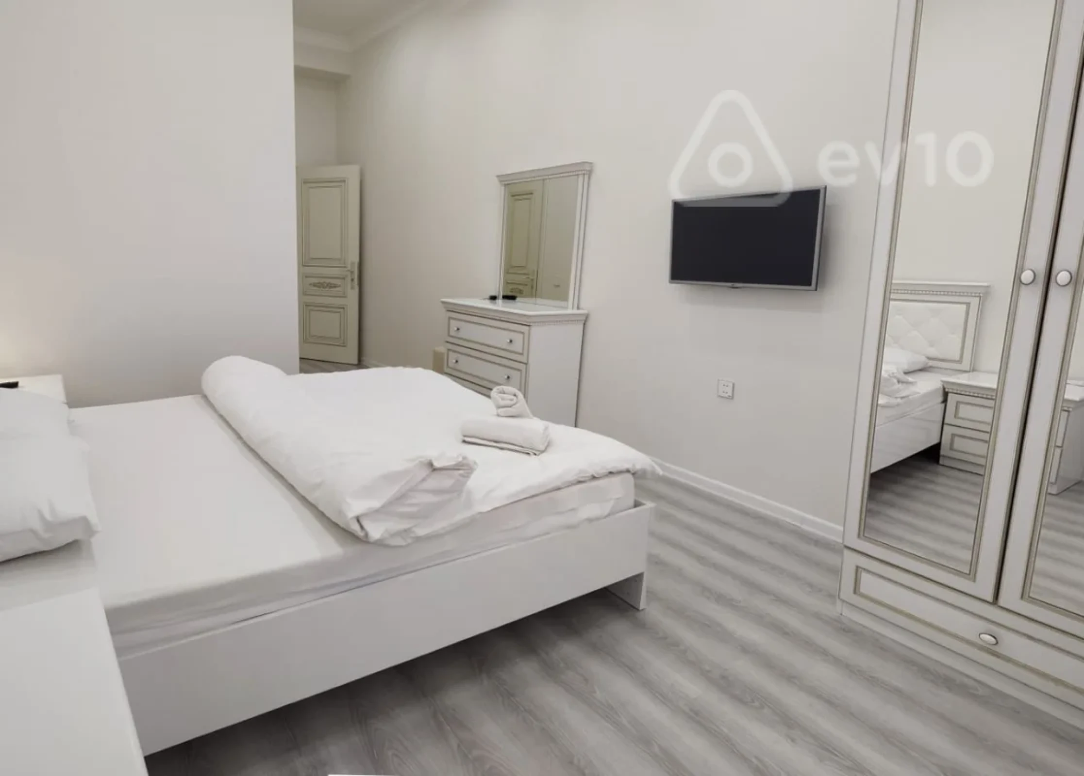 Kirayə verilir 3 otaqlı yeni tikili 100 m²